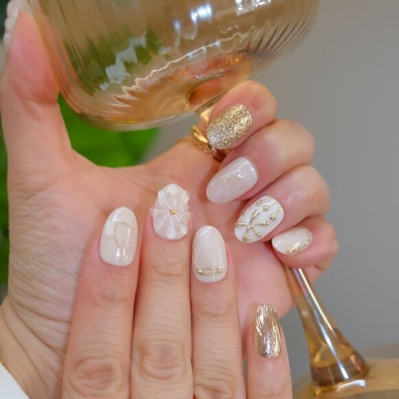 tipsy | Handmade Press On Nails | Squoval Short | Ivory Luxe | Off-White - Picture 9 of 14